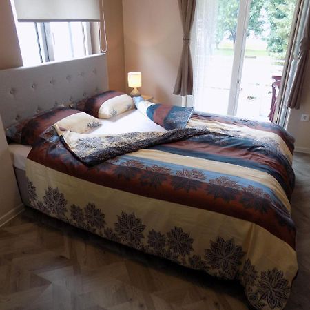 Apartman Bogic Golubăţ Exterior foto