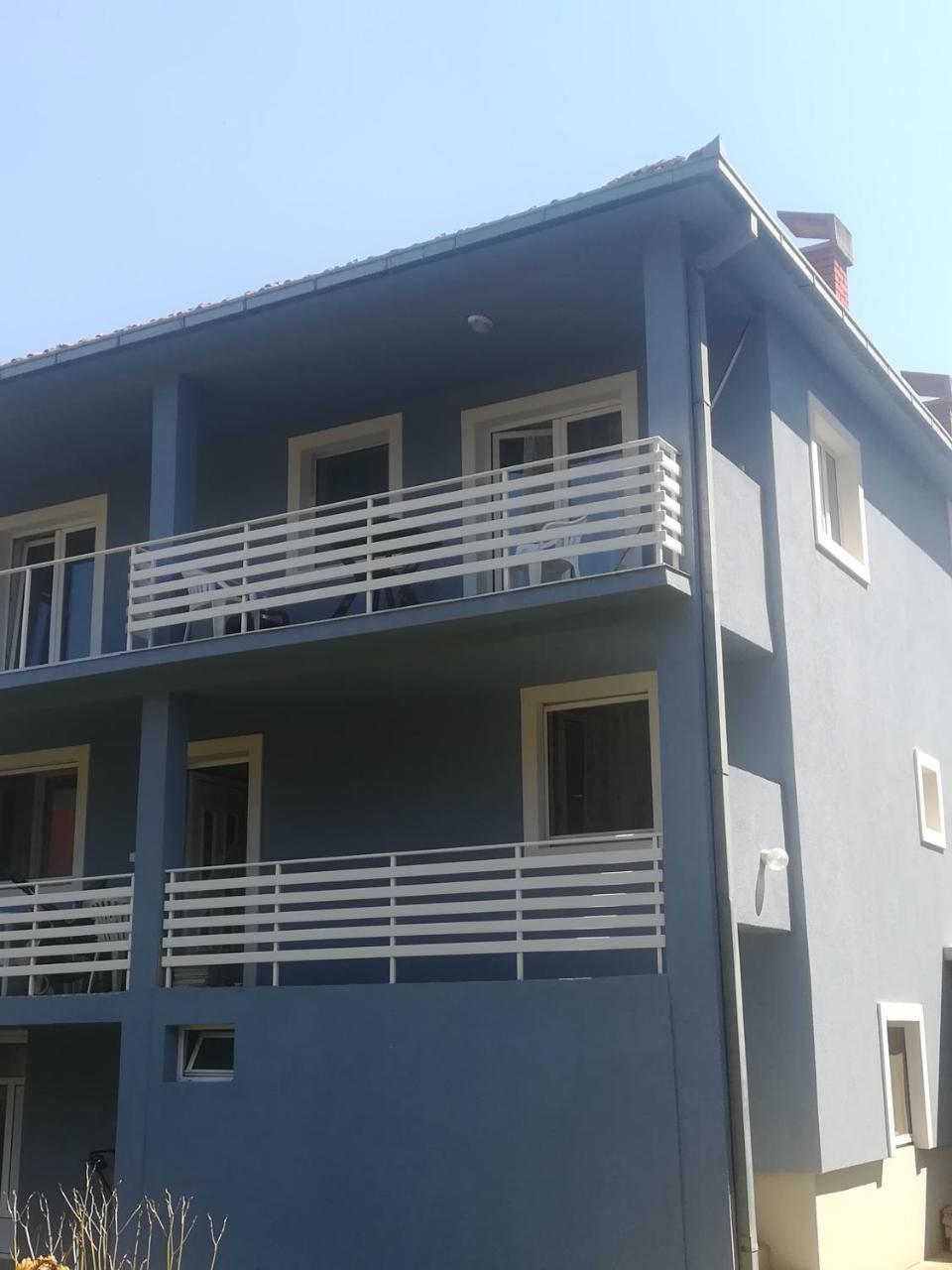 Apartman Bogic Apartment Golubăţ Exterior foto