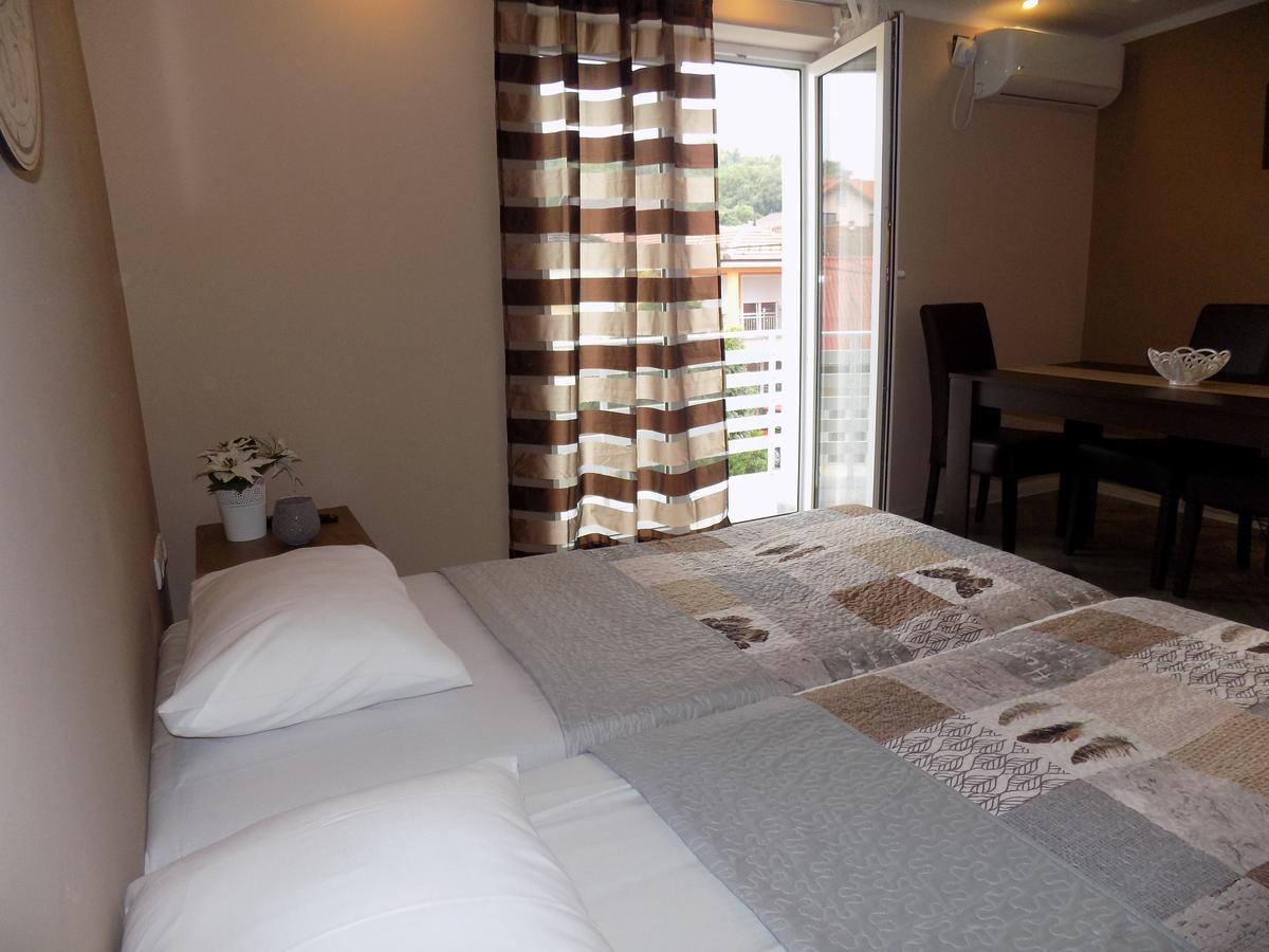 Apartman Bogic Golubăţ Exterior foto
