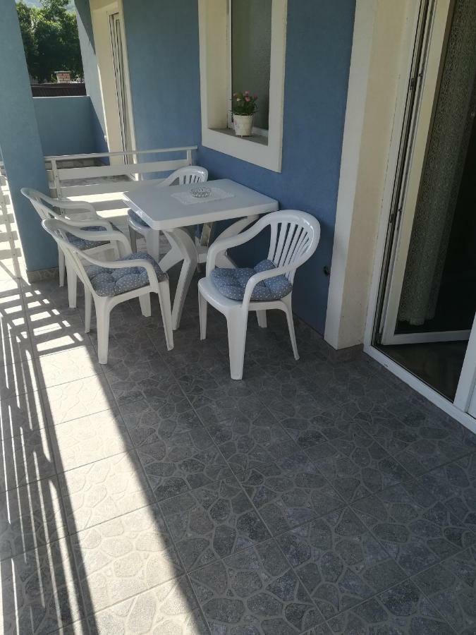 Apartman Bogic Golubăţ Exterior foto